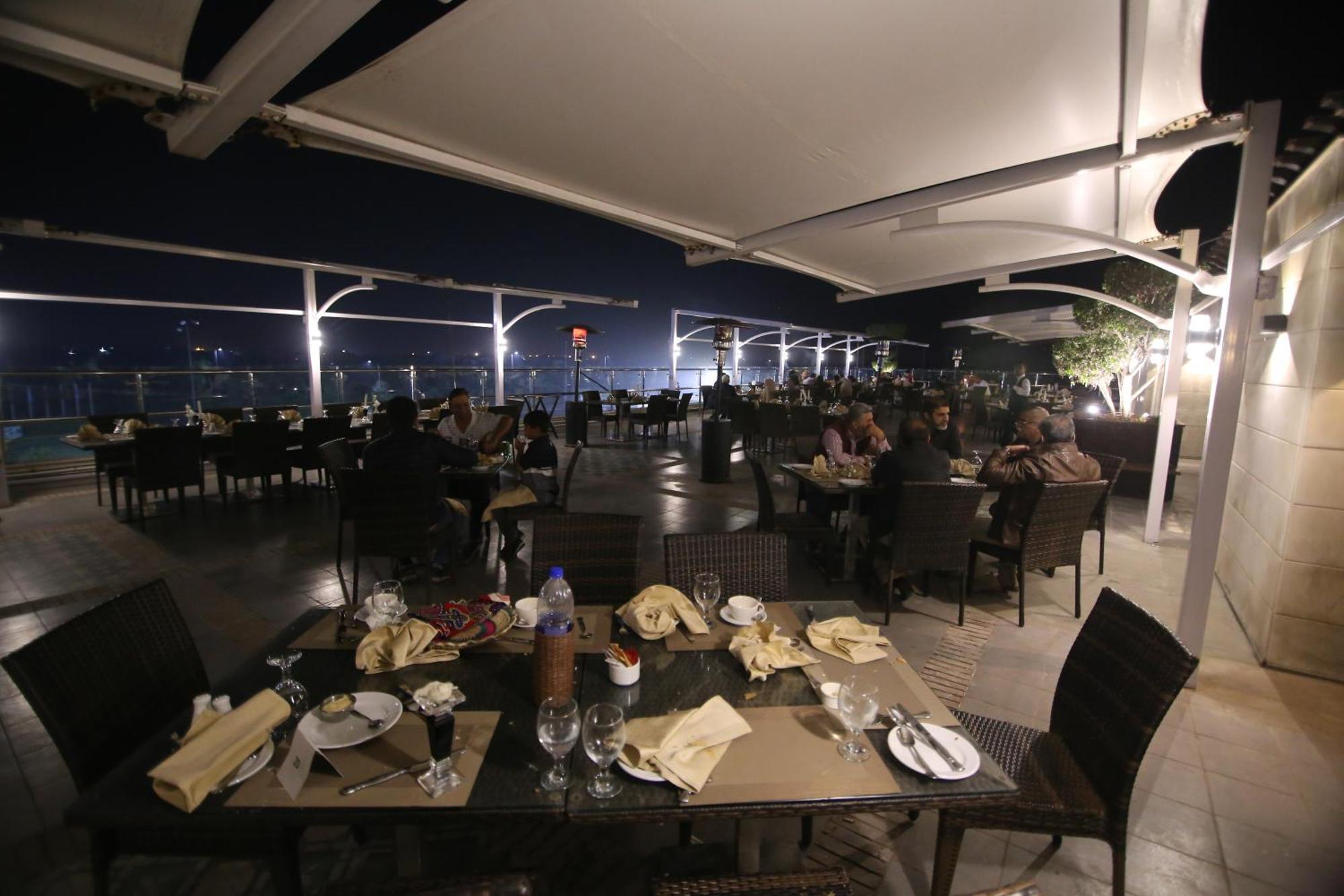 Defence Raya Golf & Country Club Hotel Lahore Luaran gambar