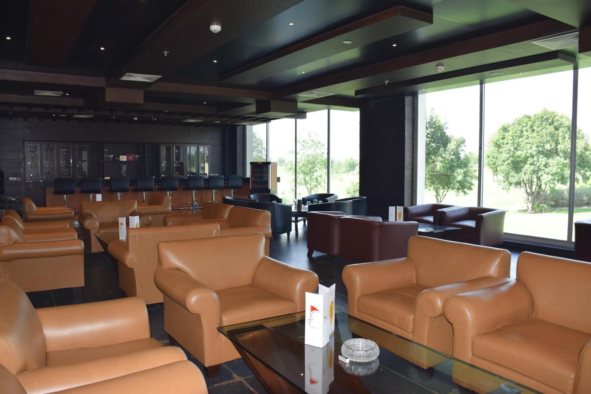 Defence Raya Golf & Country Club Hotel Lahore Luaran gambar