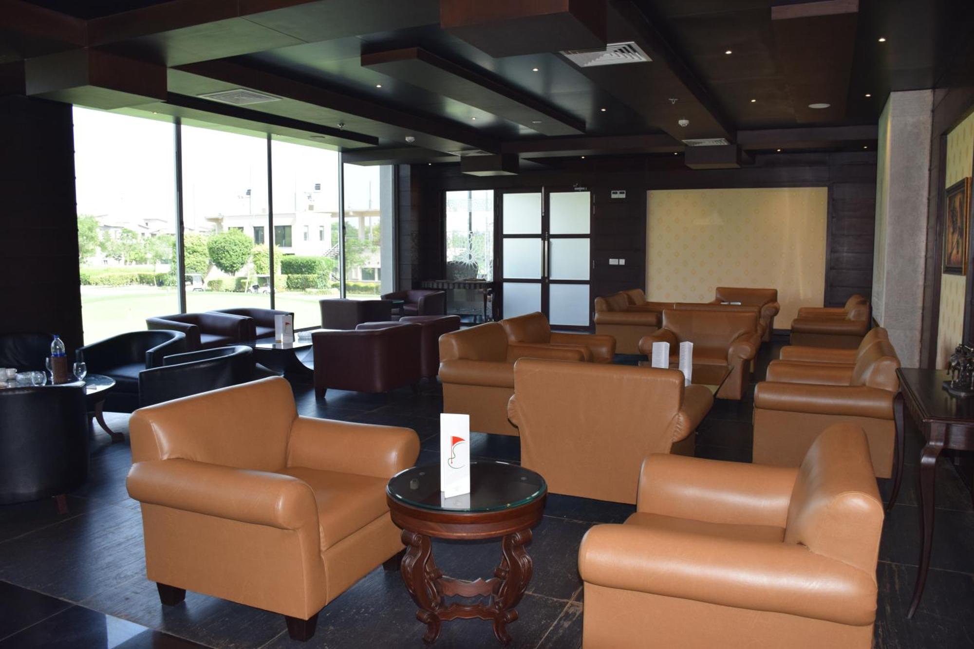 Defence Raya Golf & Country Club Hotel Lahore Luaran gambar
